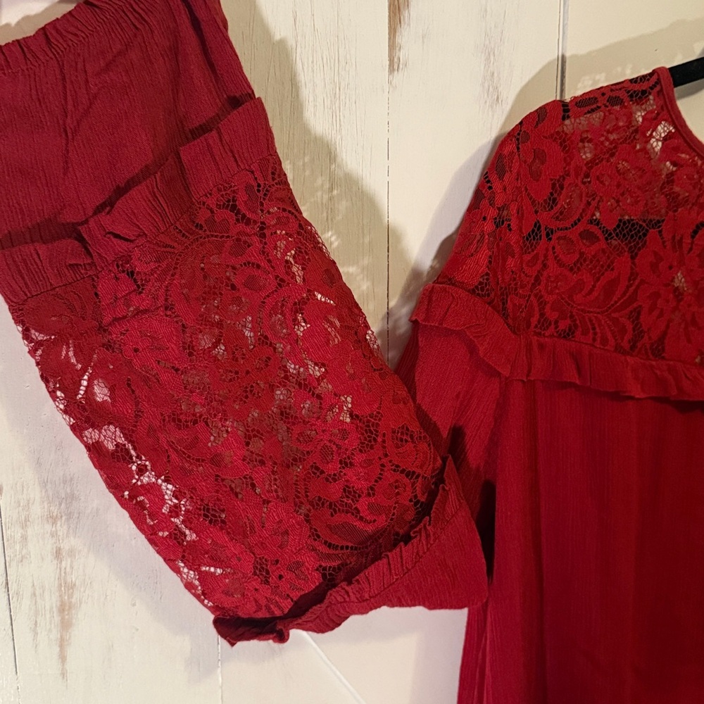Elegant Red Lace Ruffle Dress - Picture 4 of 8